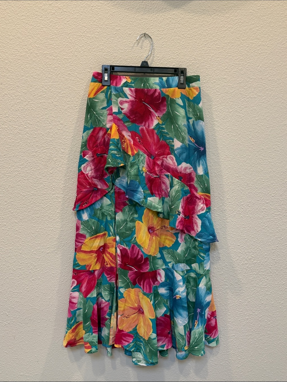 Show Me Your MuMu Tropical Hibiscus Maxi Skirt Tiered Ruffle Side Slit Resorwear